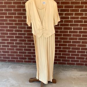 Like New - SS Special Occasion Dress - K Woman - Size: 22W - Color: Pale Yellow